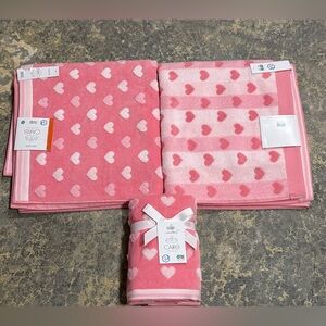 Caro Kids Pink Heart Bath Towel Set of 4 (2 Bath 2 Hand) - NWT